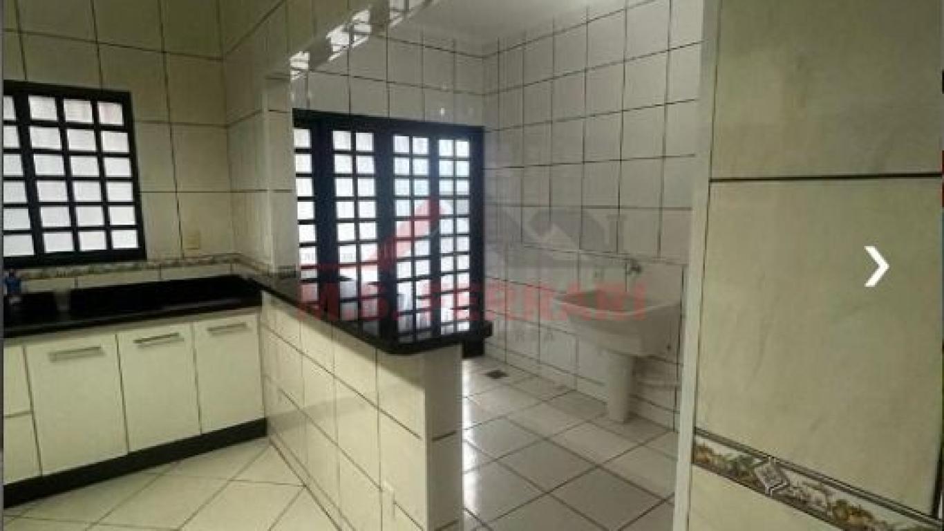 CASA NA Conjunto Habitacional Irmã Catarina em Assis