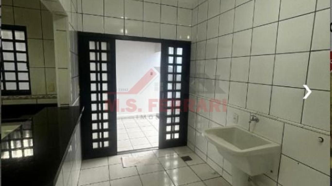CASA NA Conjunto Habitacional Irmã Catarina em Assis