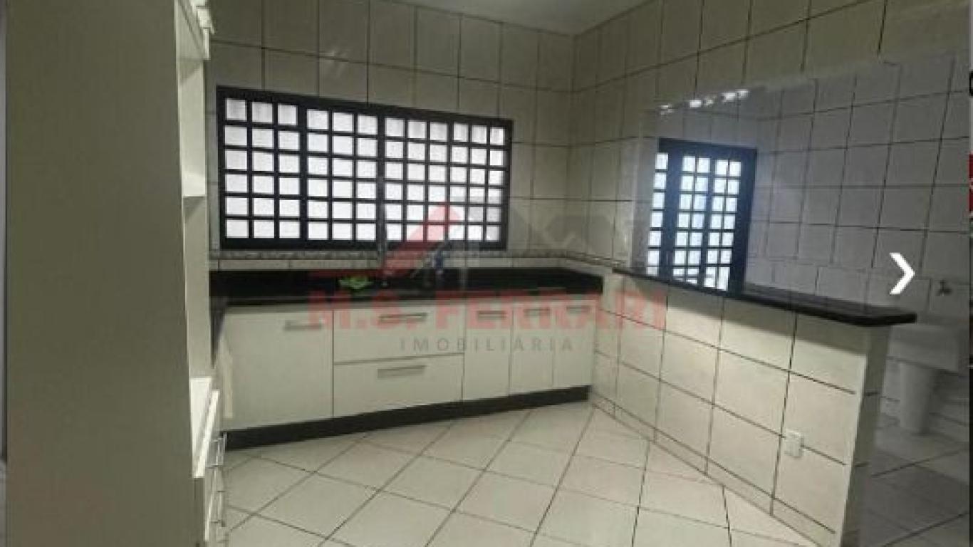 CASA NA Conjunto Habitacional Irmã Catarina em Assis