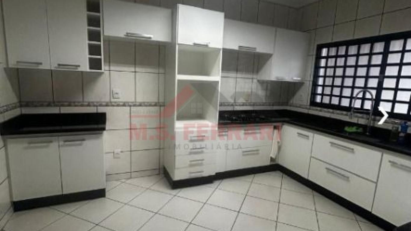 CASA NA Conjunto Habitacional Irmã Catarina em Assis