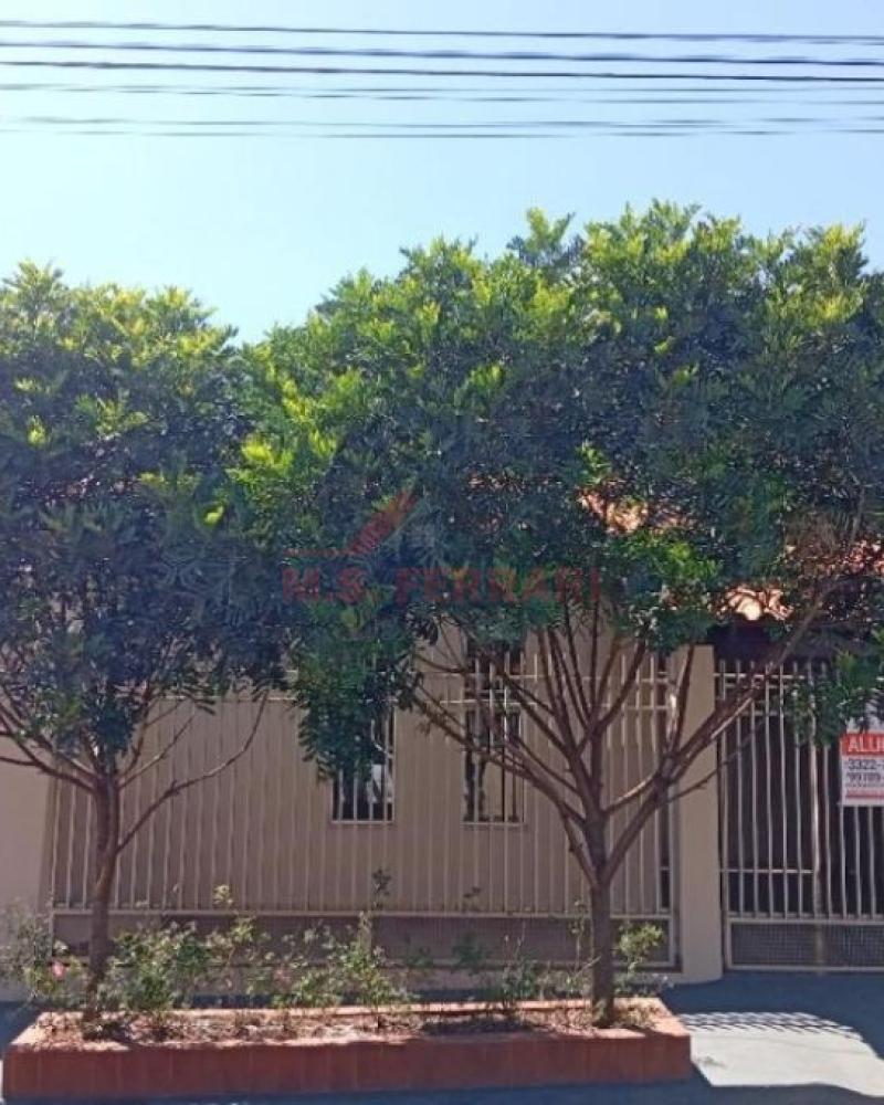 CASA NA Vila Rodrigues em Assis