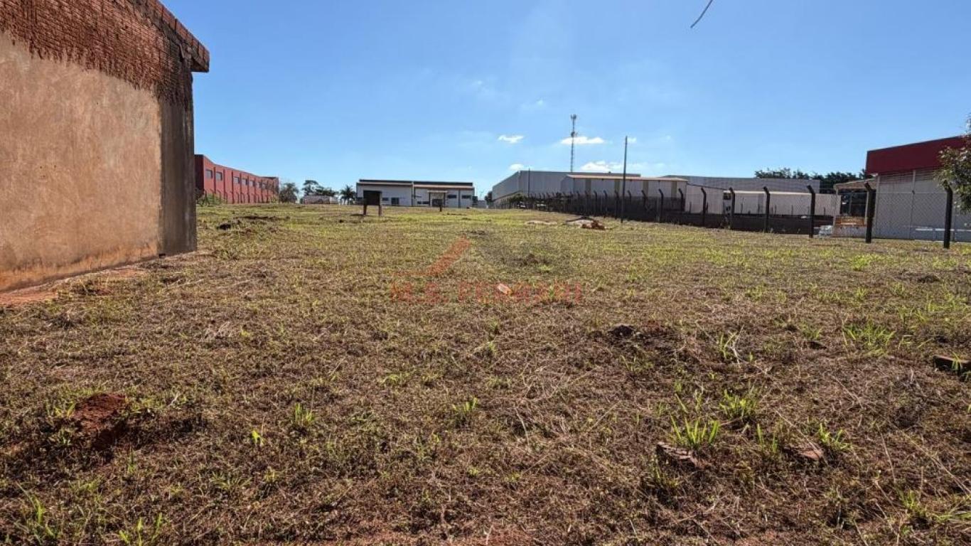 TERRENO NO Centro de Desenvolvimento de Assis em Assis