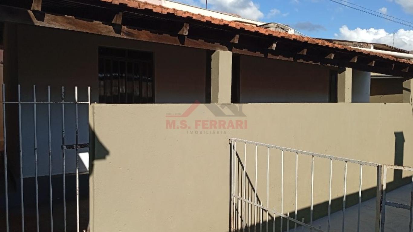 CASA NA Vila Zulmira em Assis