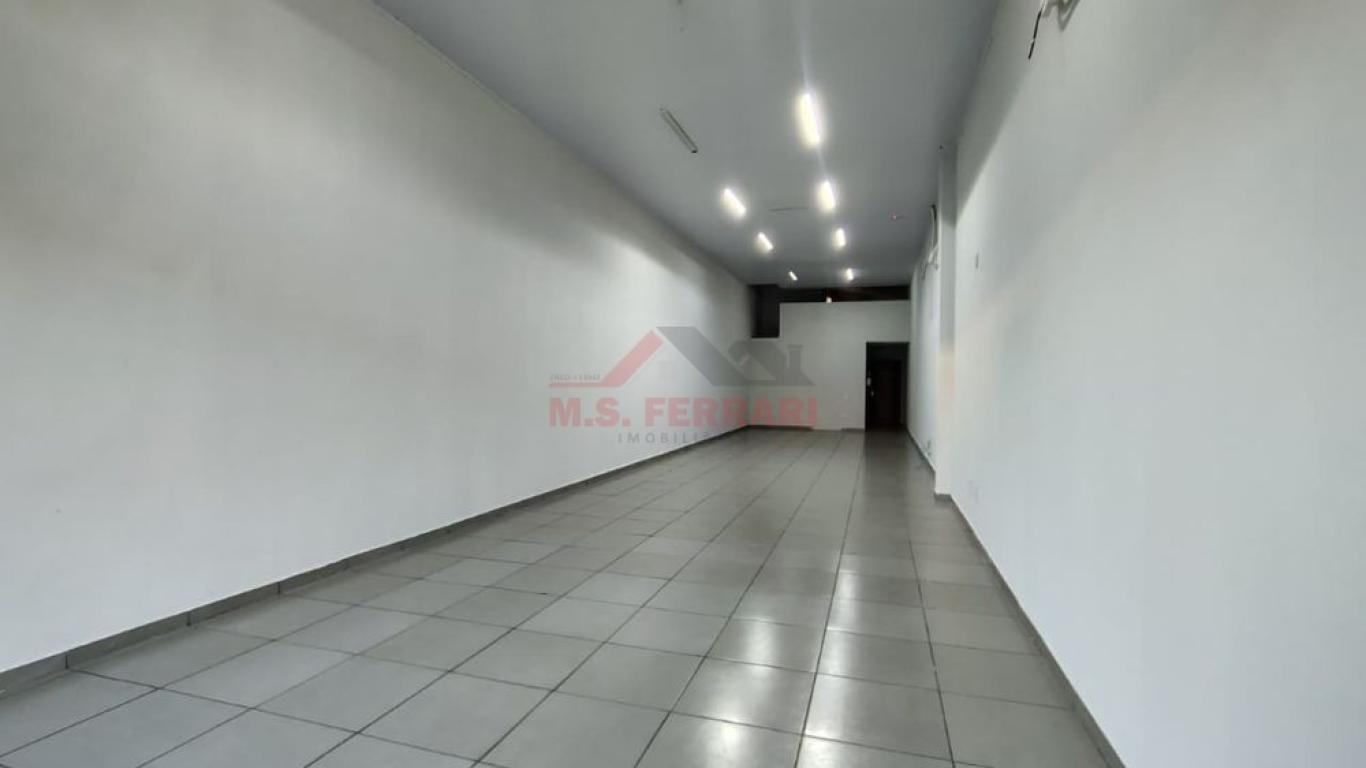 PONTO COMERCIAL NA VILA PRUDENCIANA em Assis