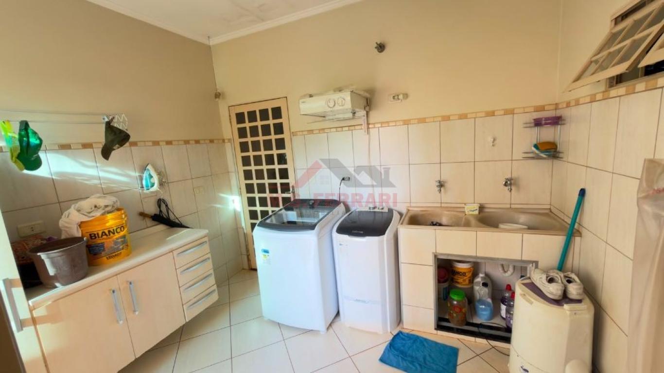 CASA NO Jardim Morumbi em Assis