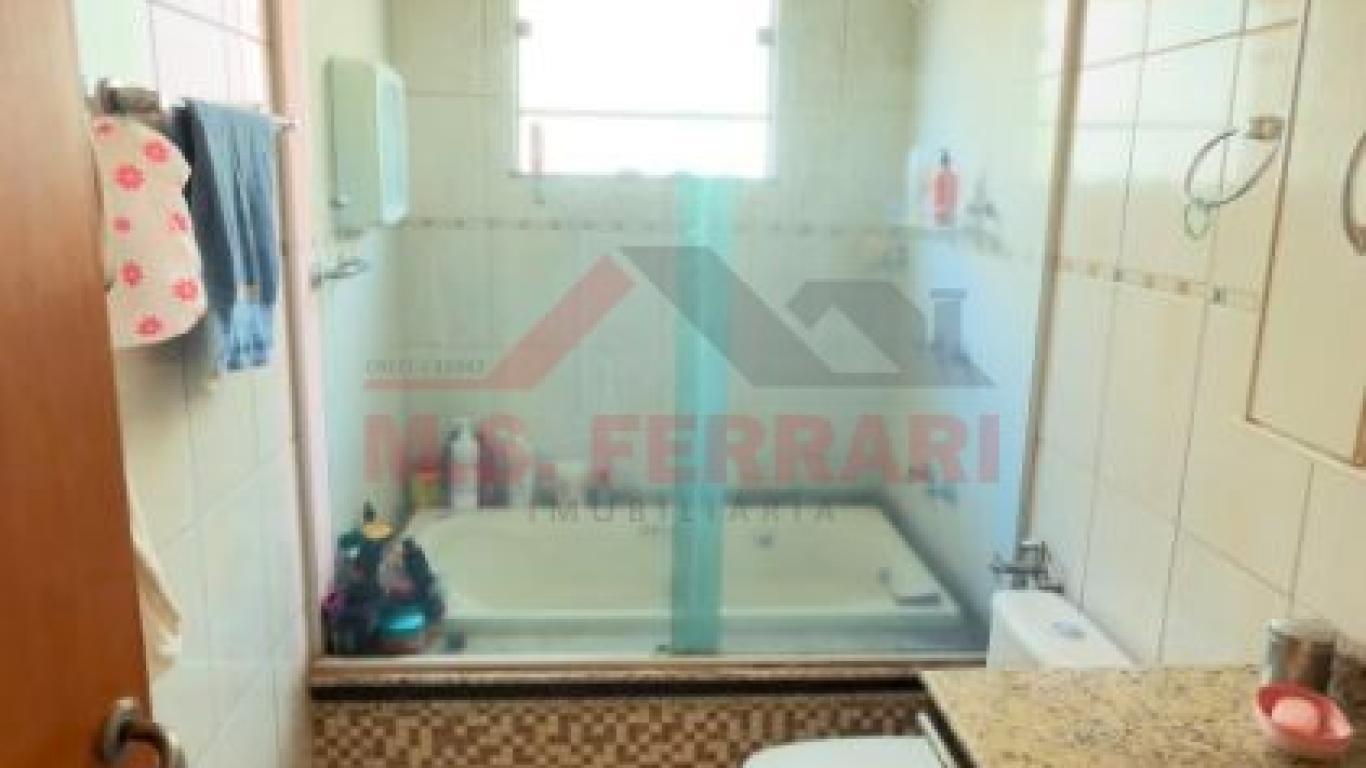 CASA NO Jardim Morumbi em Assis