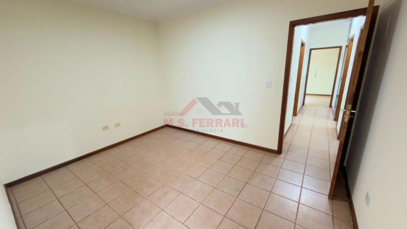 CASA NO Jardim Morumbi em Assis
