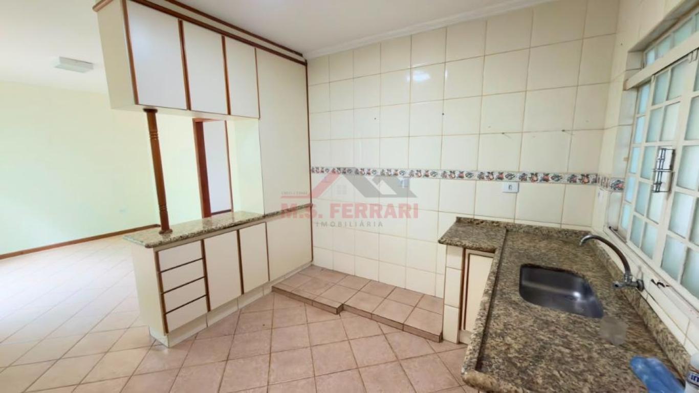 CASA NO Jardim Morumbi em Assis