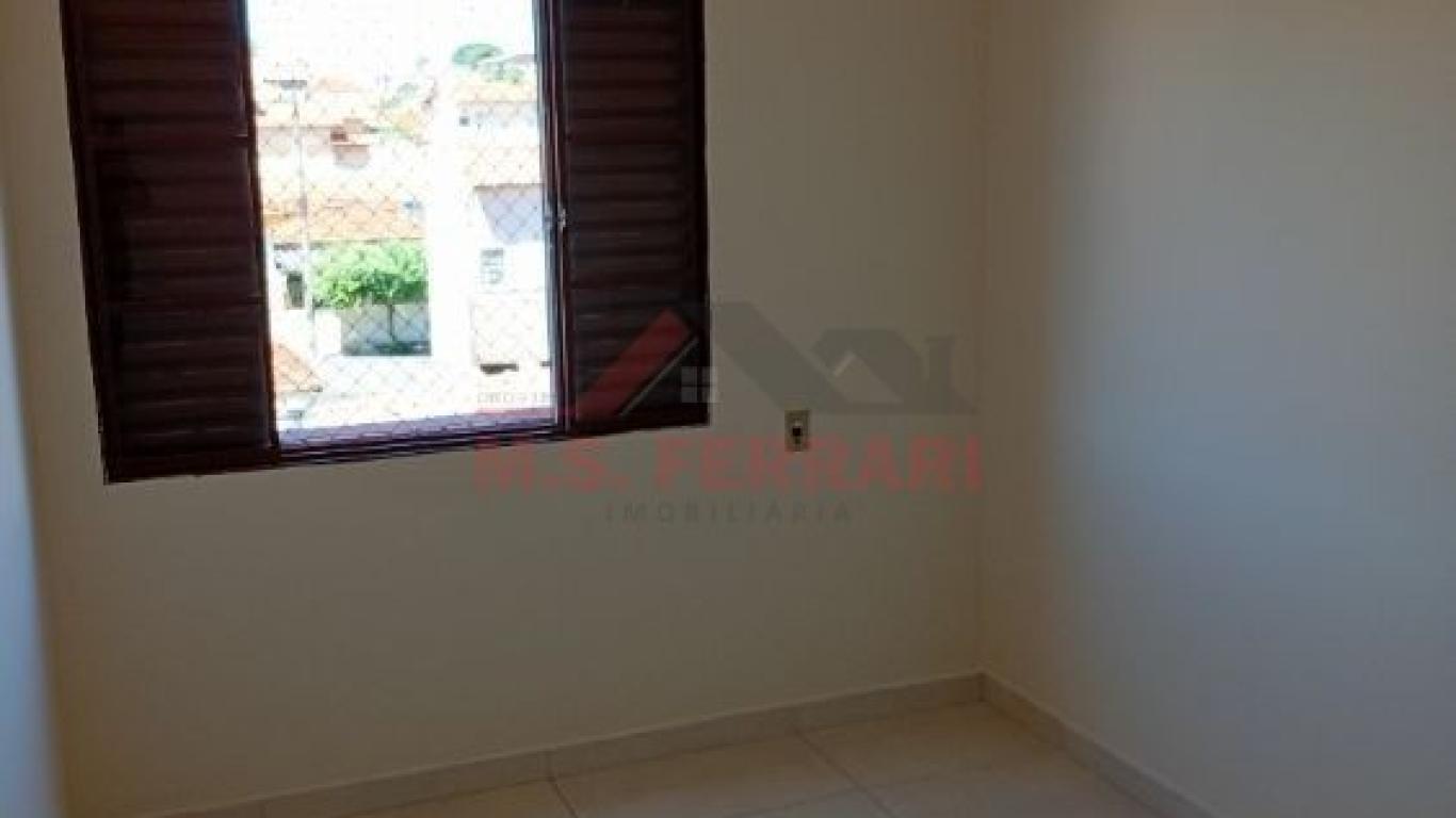 CASA NA Vila Santo Antônio em Assis