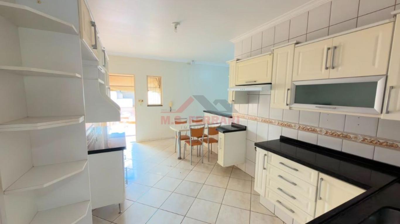 CASA NO Jardim Paulista em Assis