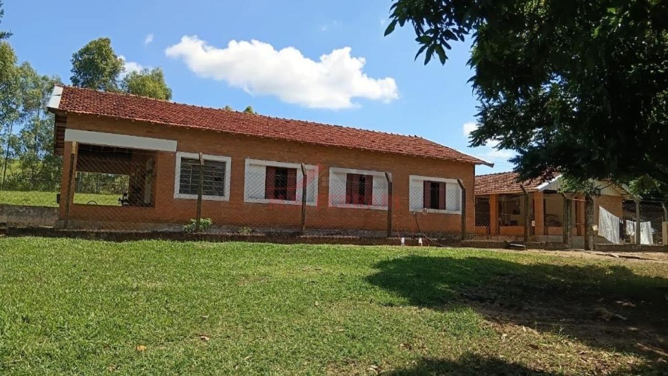FAZENDA NA Centro em Vera Cruz