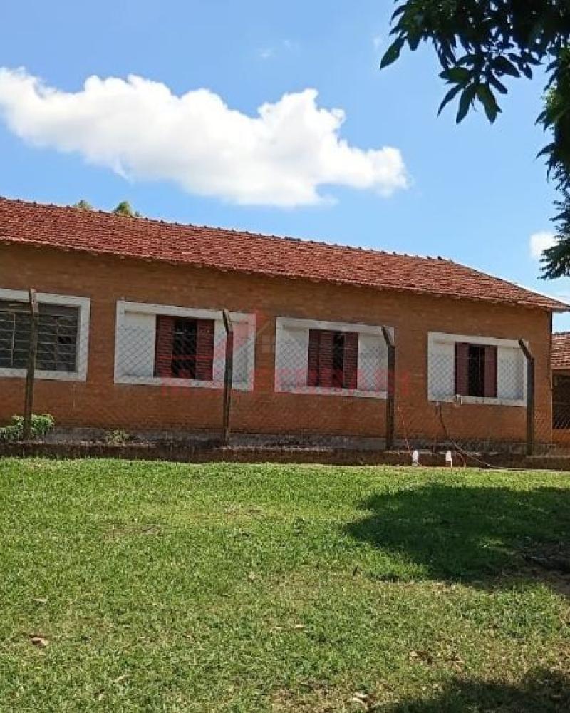 FAZENDA NA Centro em Vera Cruz