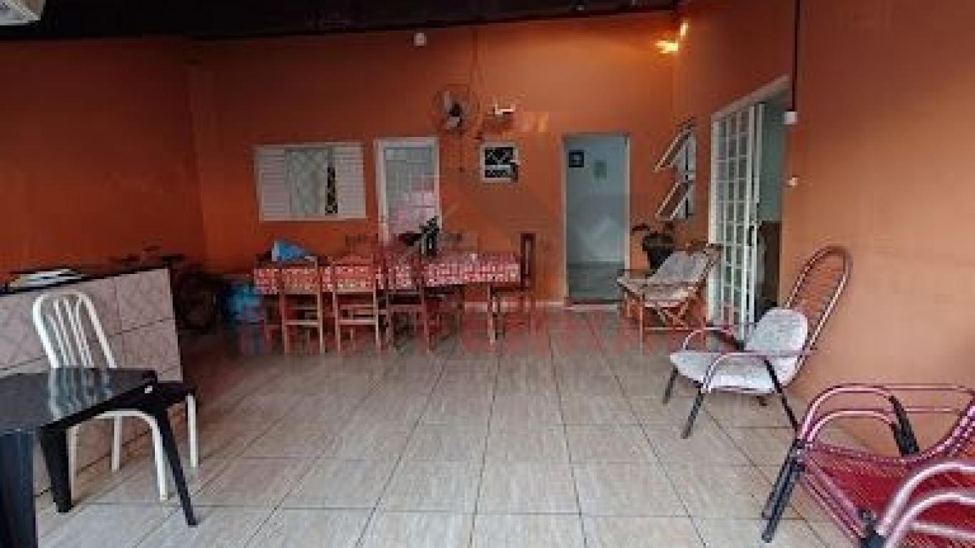 CASA NO Jardim Morumbi em Assis