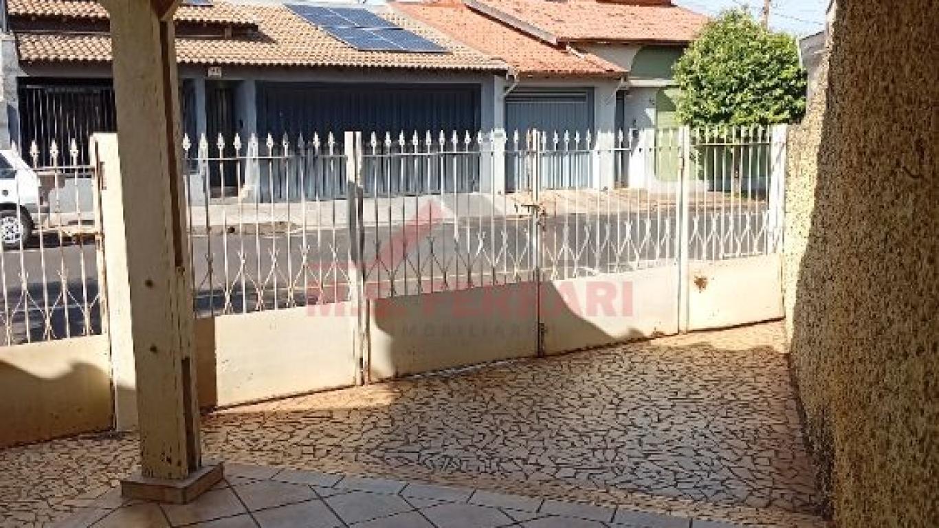 CASA NA Vila Rosangela em Assis