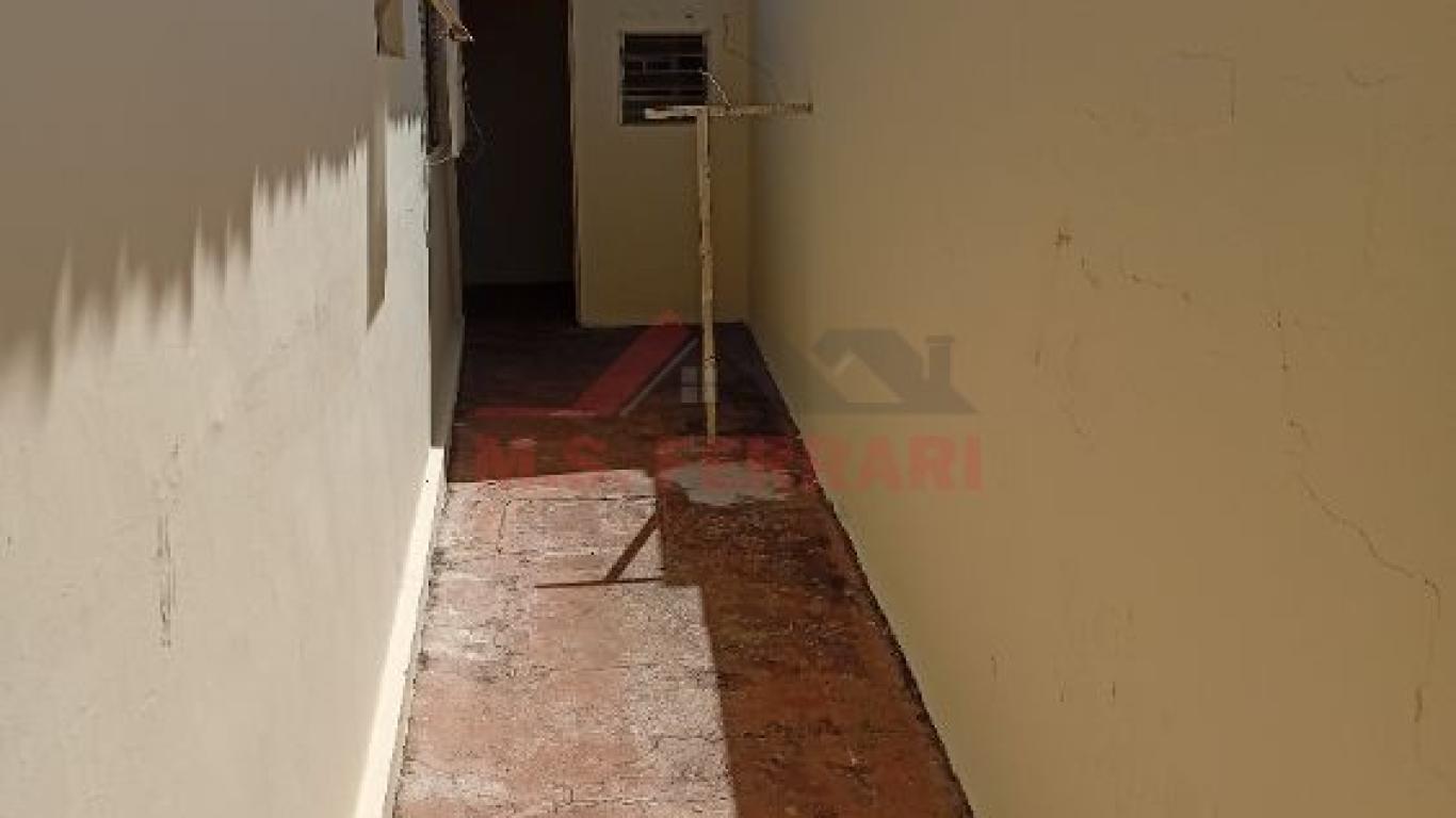 CASA NA Vila Rosangela em Assis