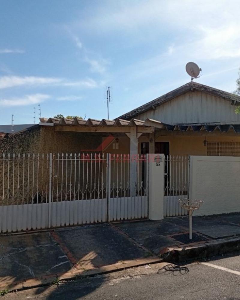 CASA NA Vila Rosangela em Assis