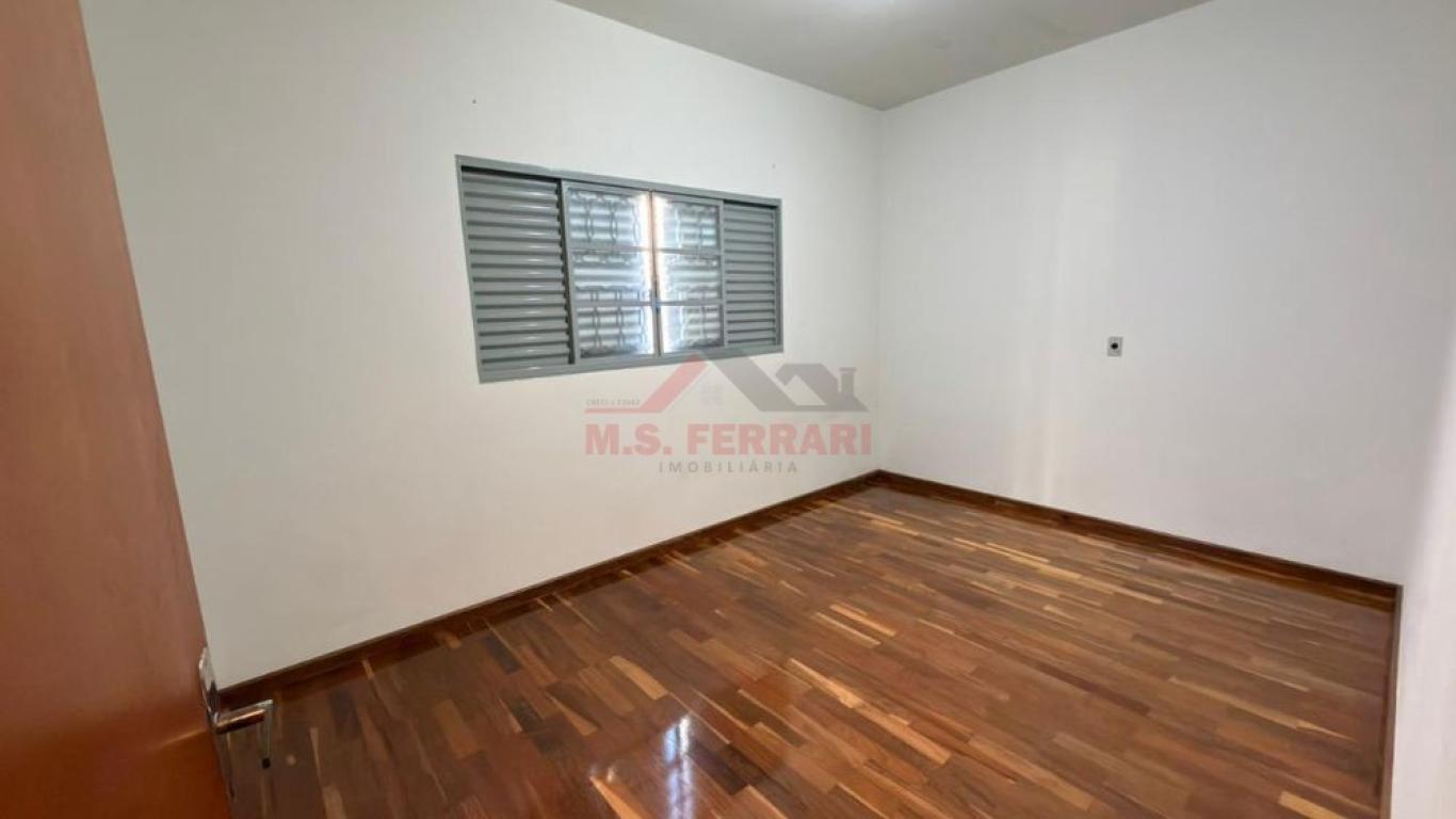 CASA NA Vila Rodrigues em Assis