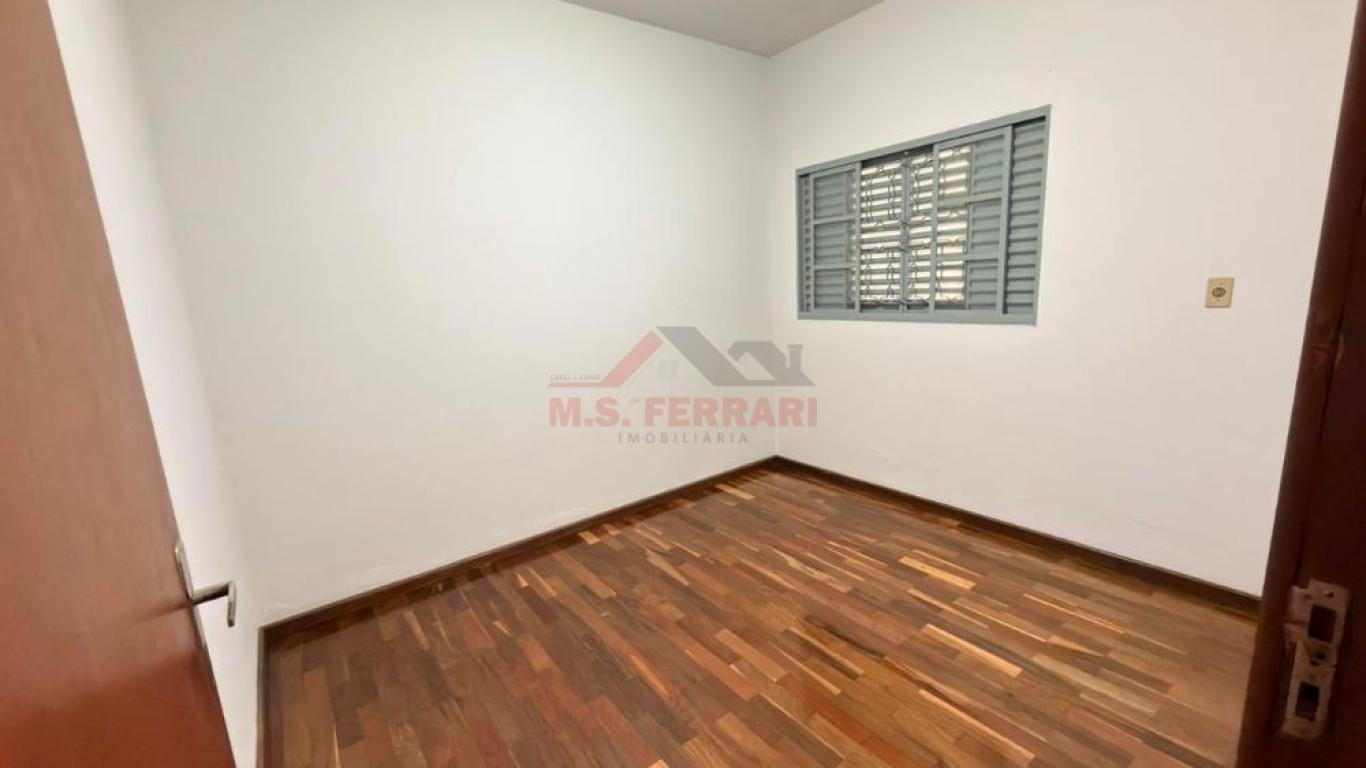 CASA NA Vila Rodrigues em Assis
