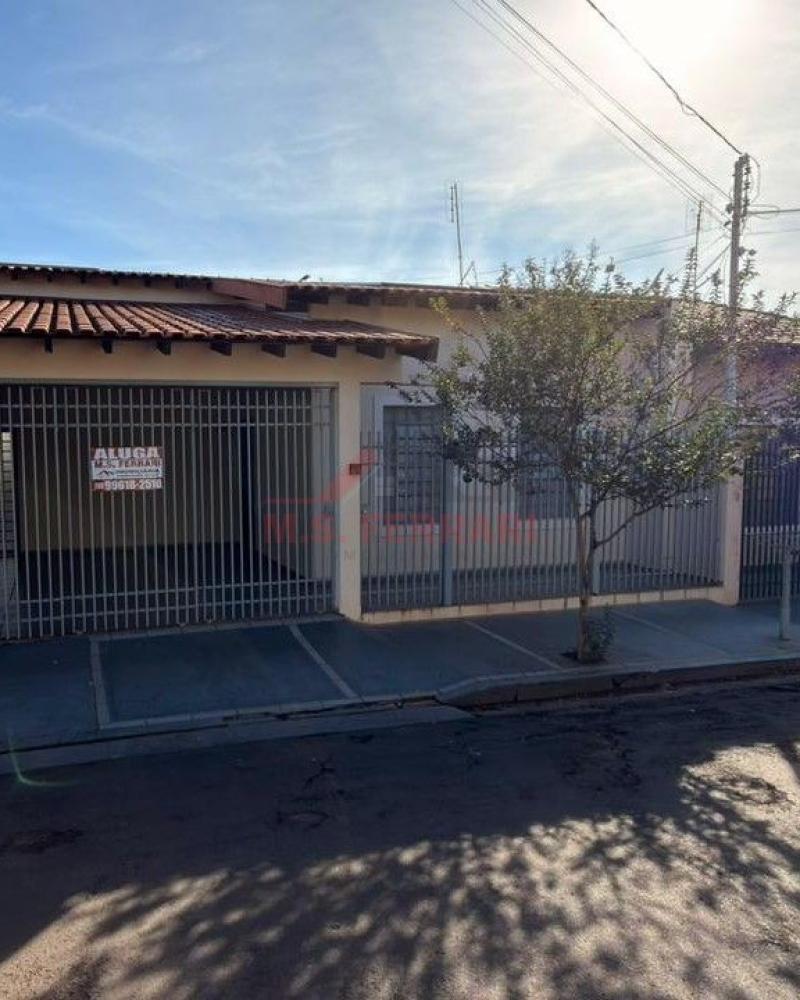 CASA NA Vila Rodrigues em Assis