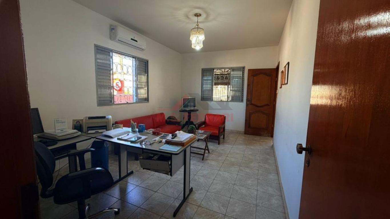 CASA NA Centro em Assis