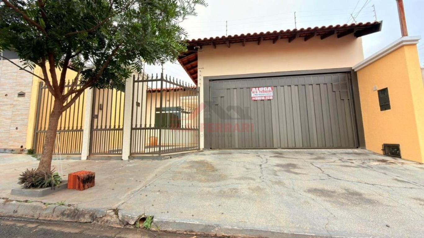 CASA NA Vila Tênis Clube em Assis