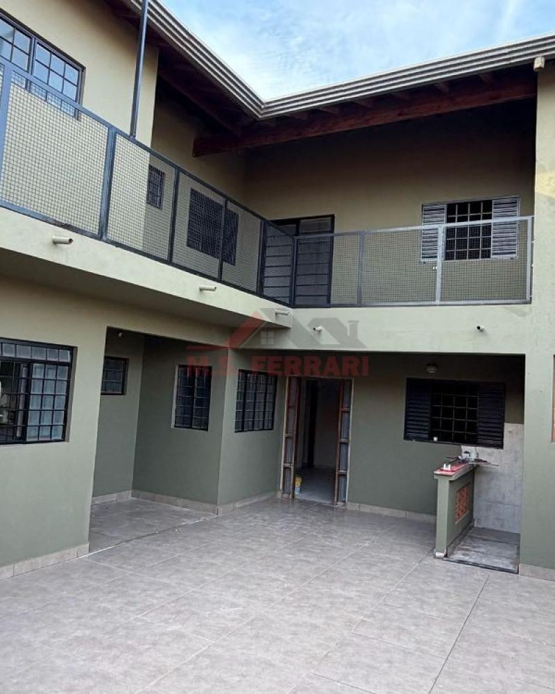 CASA NA Vila Fiuza em Assis