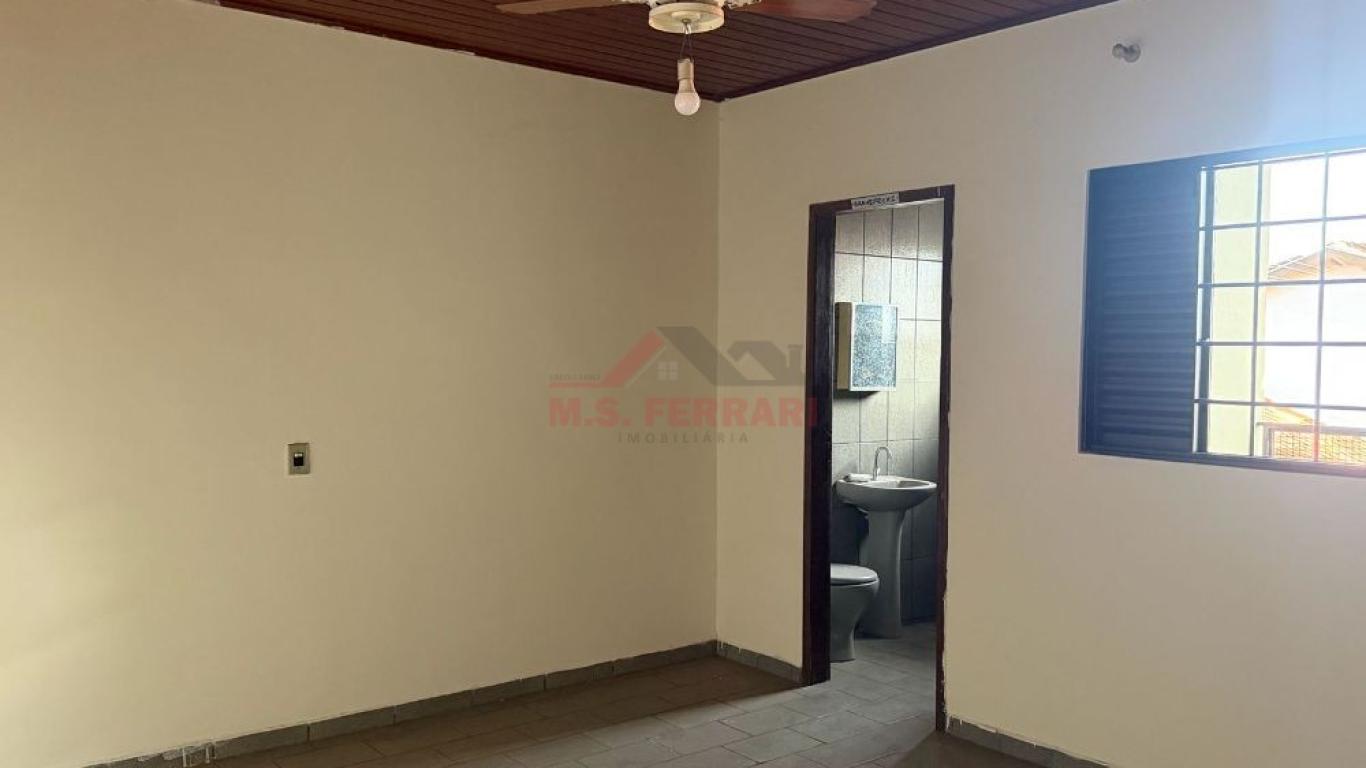 CASA NA Vila Fiuza em Assis
