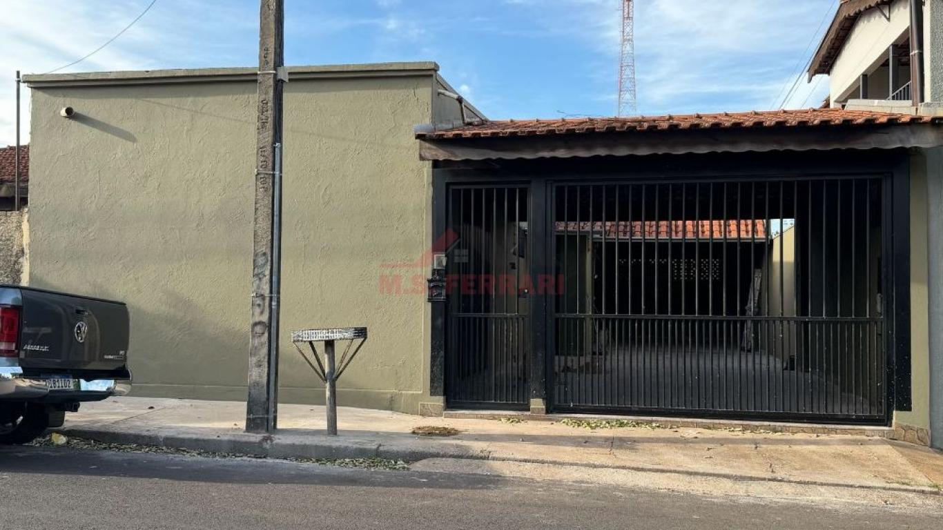 CASA NA Vila Fiuza em Assis