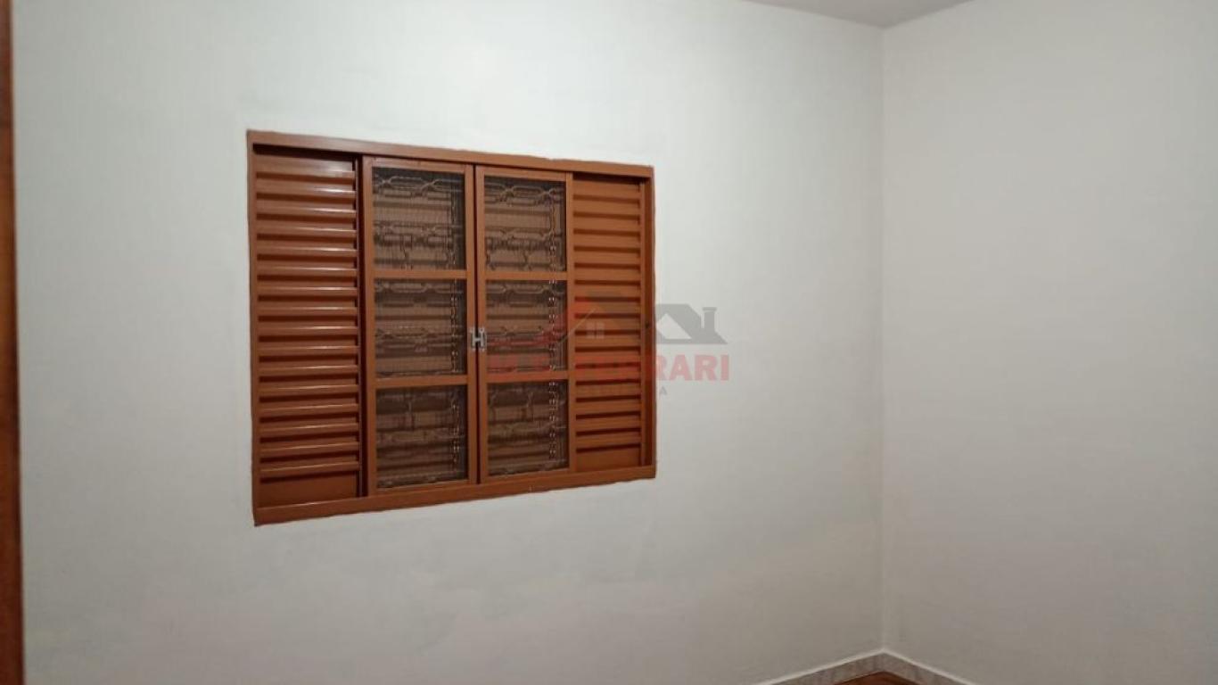 CASA NA VILA OPERÁRIA em Assis