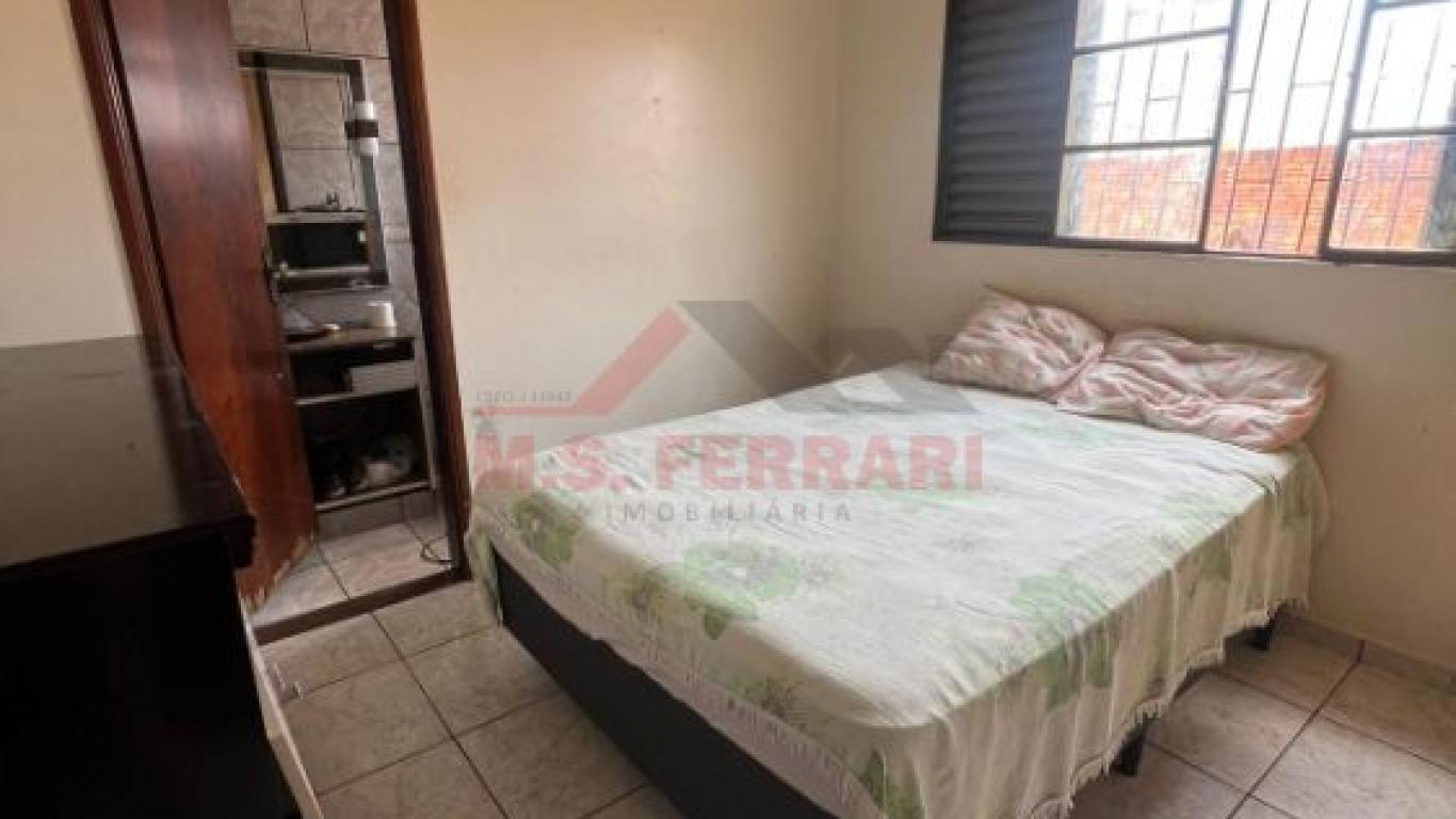 CASA NA Vila Progresso em Assis