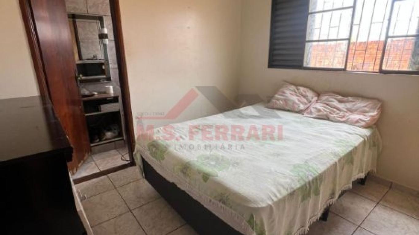 CASA NA Vila Progresso em Assis