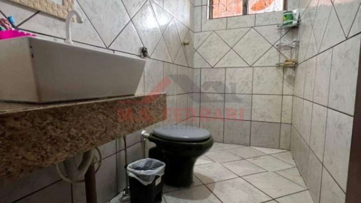 CASA NA Vila Progresso em Assis