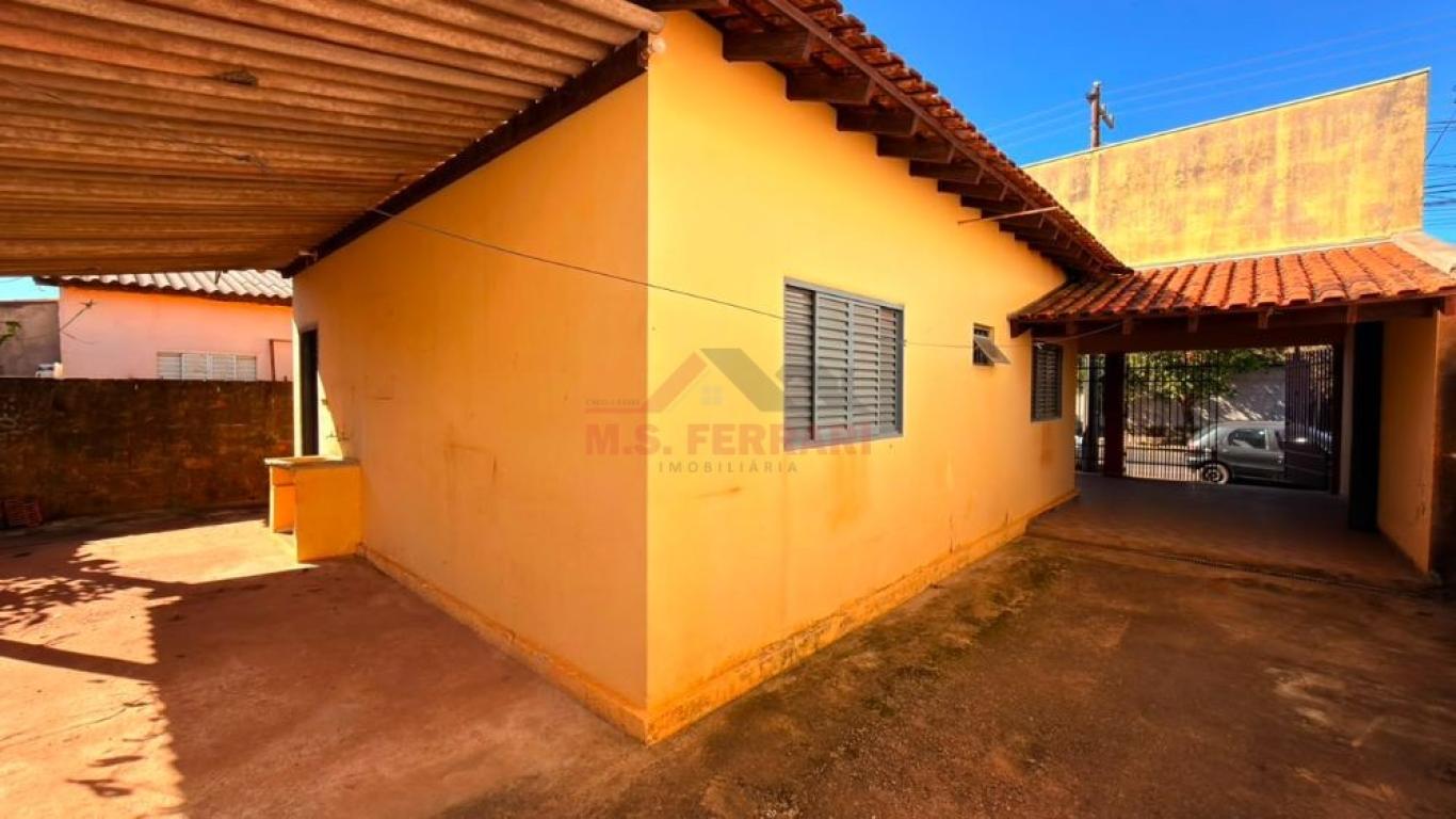 CASA NO Parque Universitário em Assis