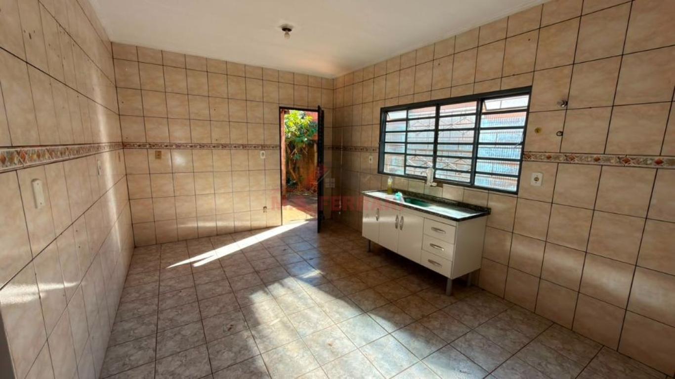 CASA NO Parque Universitário em Assis