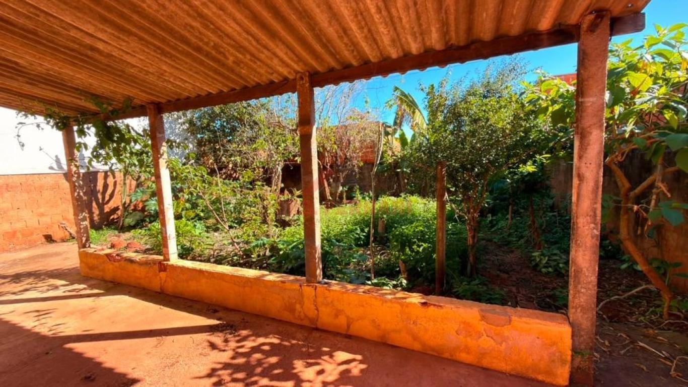 CASA NO Parque Universitário em Assis