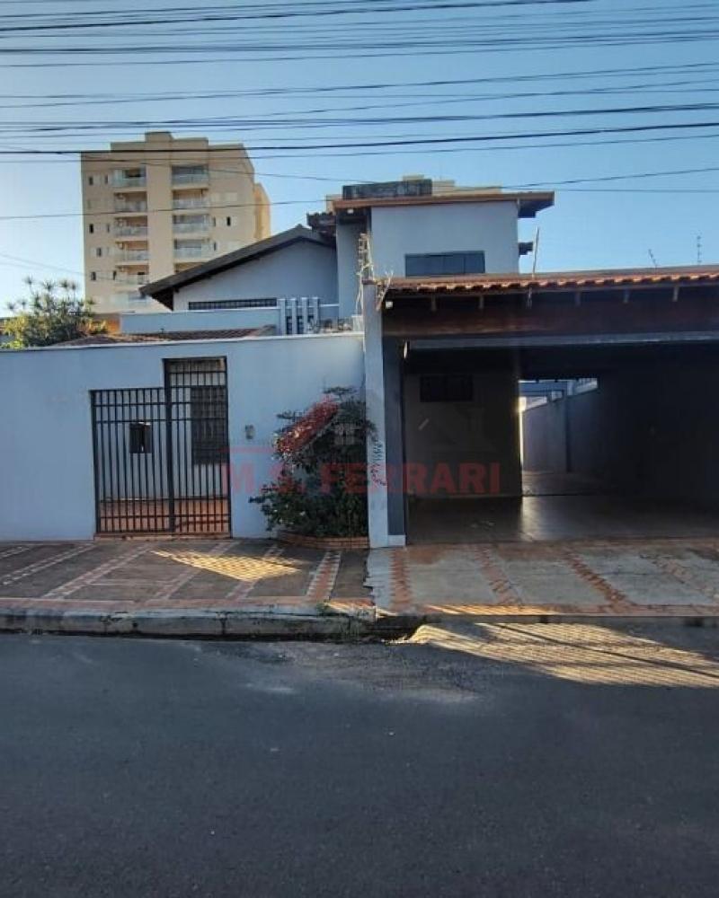 CASA NO Jardim Europa em Assis