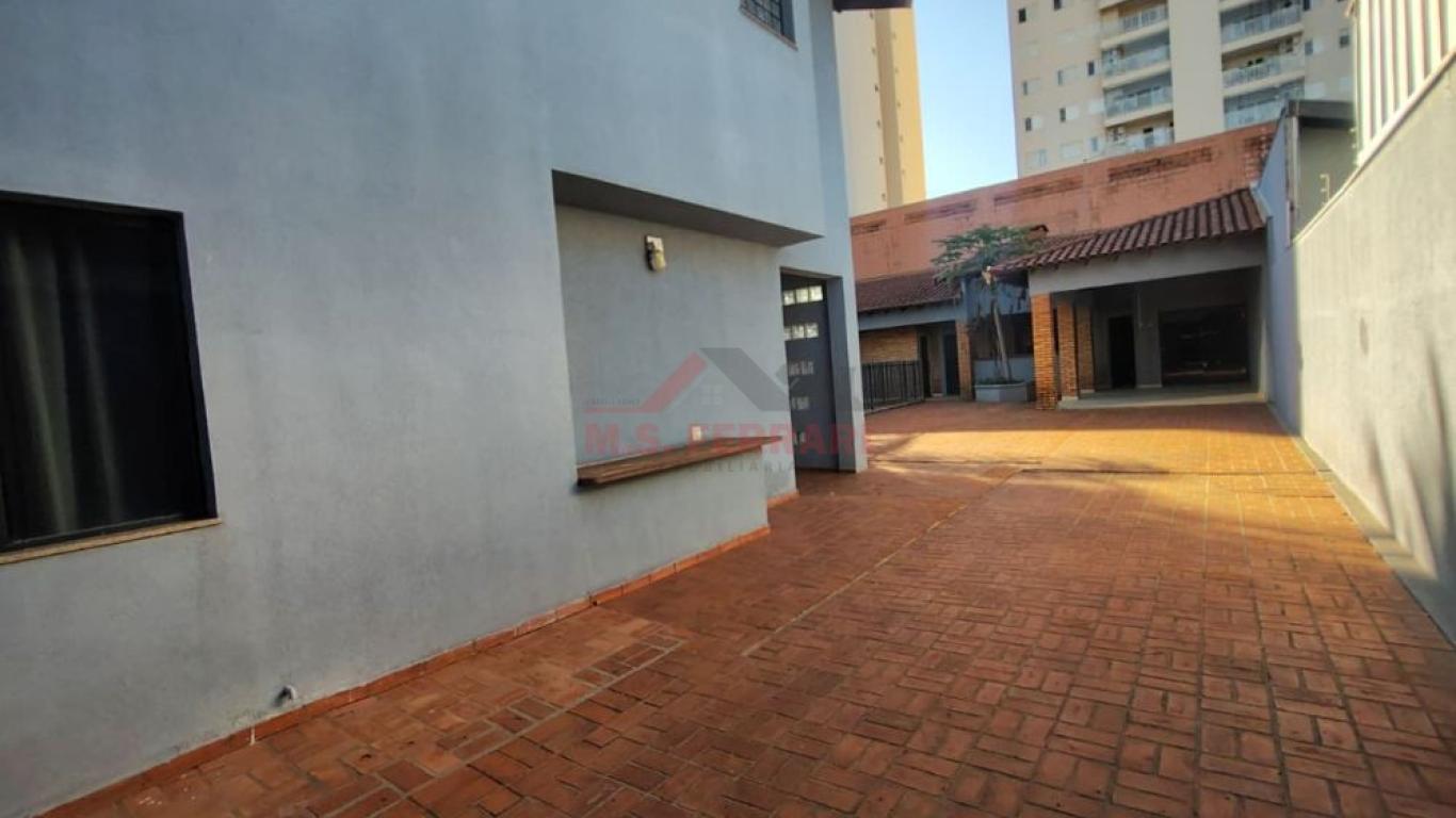 CASA NO Jardim Europa em Assis