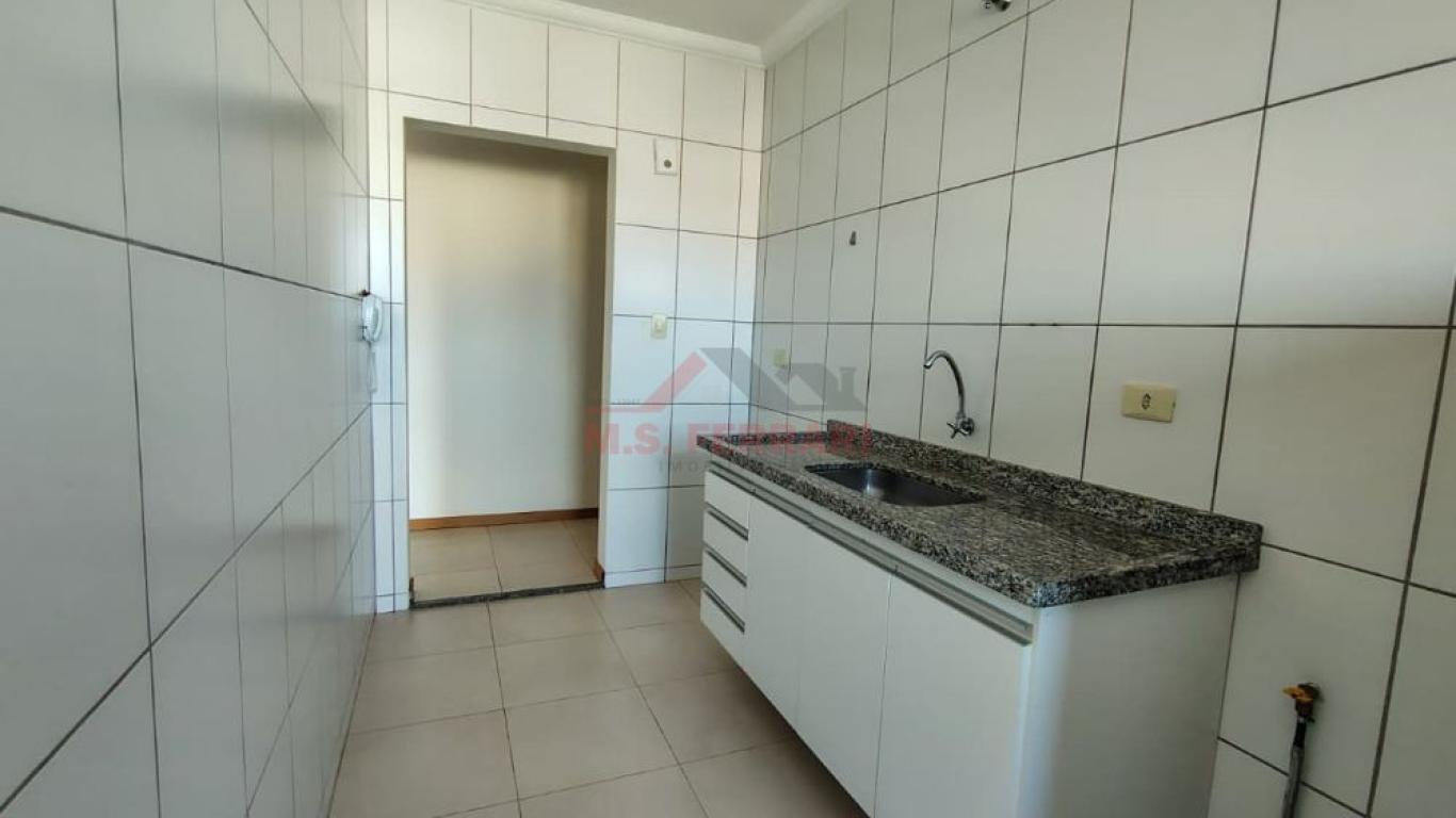 APARTAMENTO NA Centro em Assis