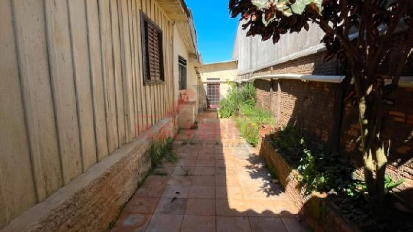 CASA NA Vila Ribeiro em Assis