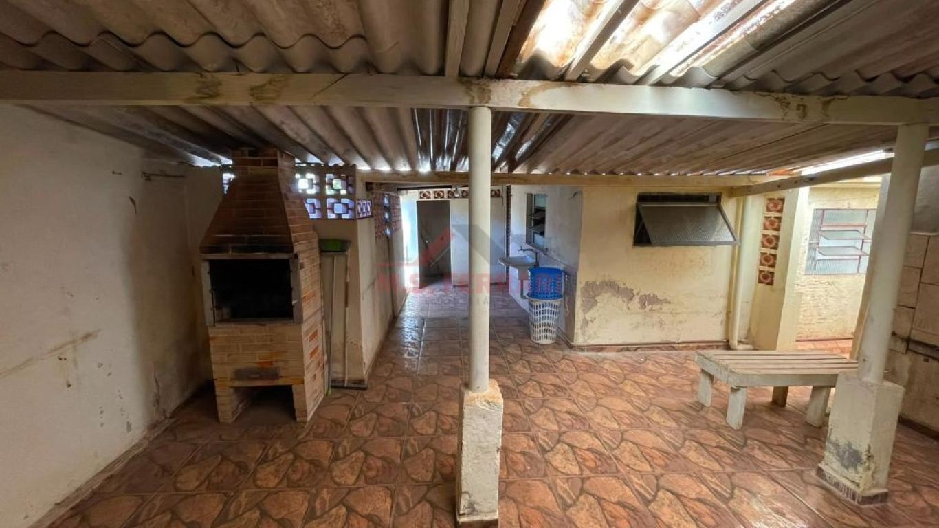 CASA NA Vila Ribeiro em Assis