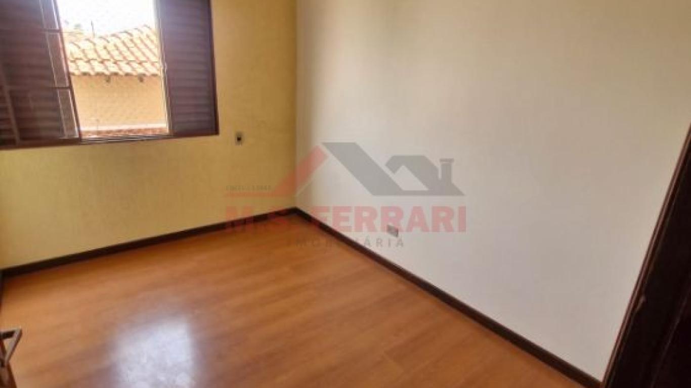 APARTAMENTO NA Centro em Assis