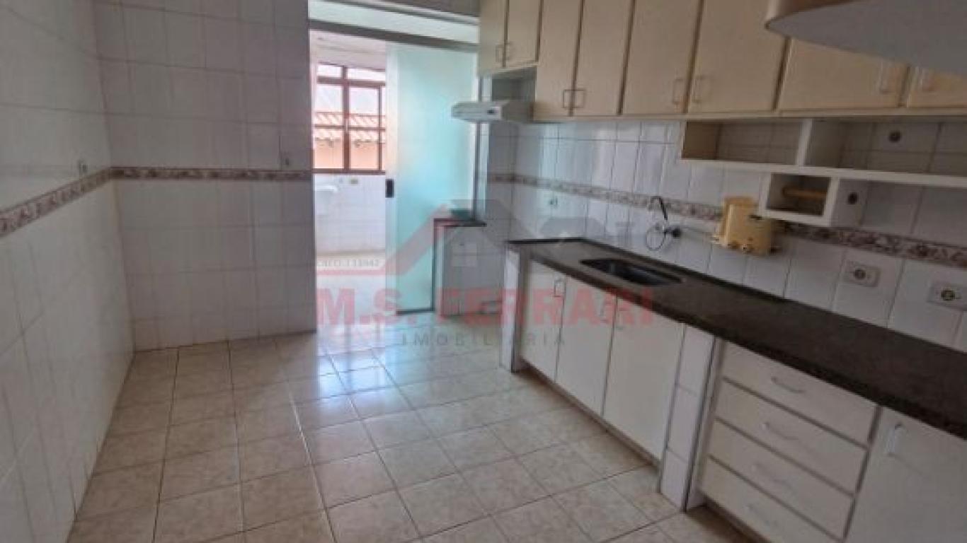 APARTAMENTO NA Centro em Assis