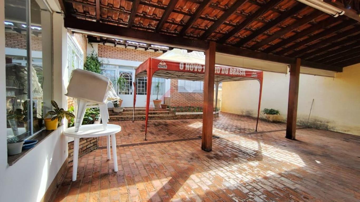 CASA NA Vila Palhares em Assis