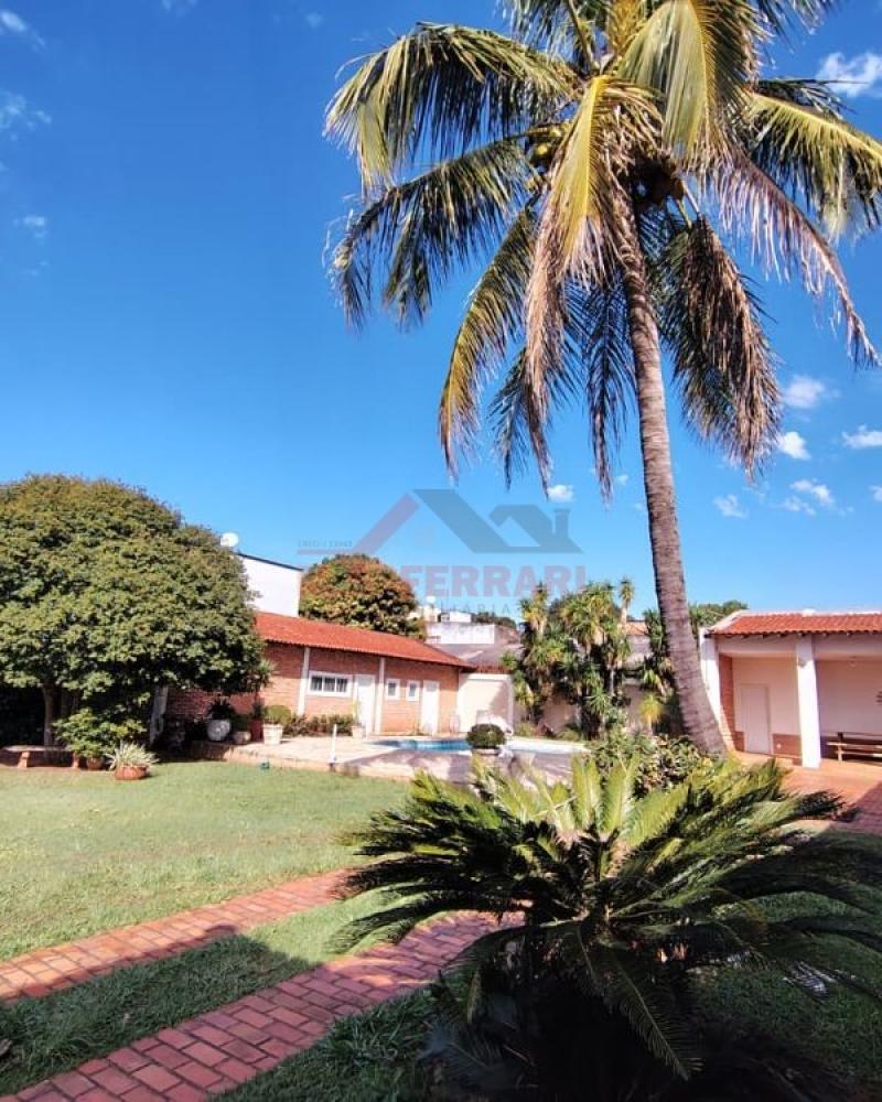 CASA NA Vila Palhares em Assis