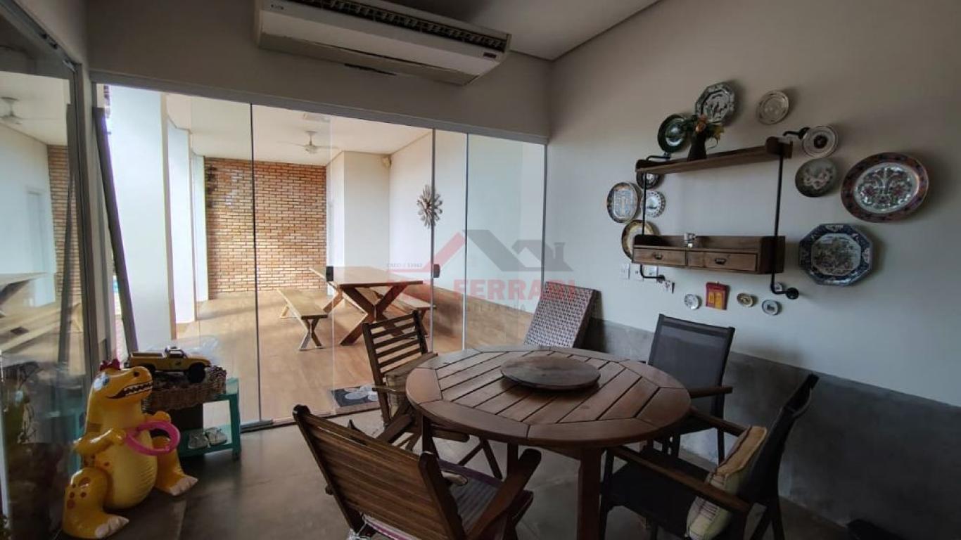 CASA NA Vila Palhares em Assis