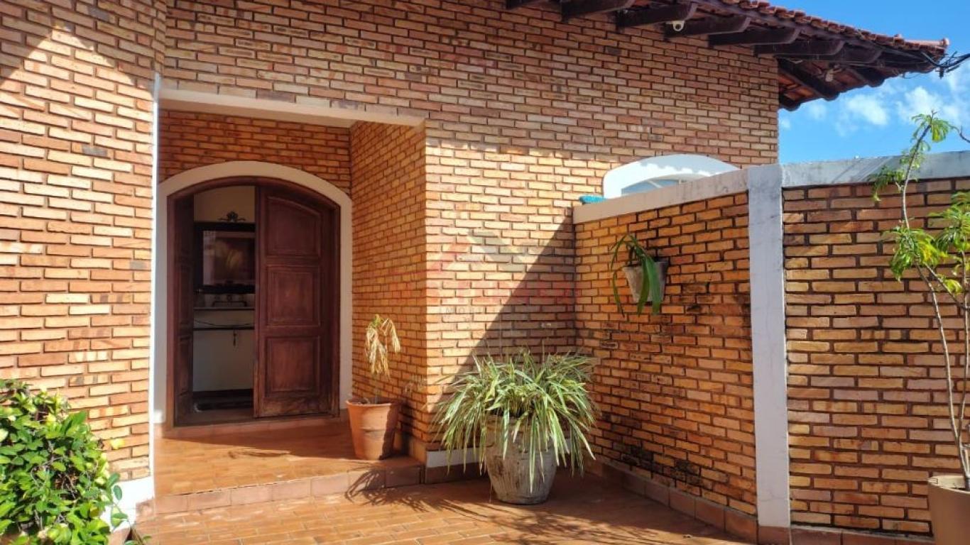 CASA NA Vila Palhares em Assis