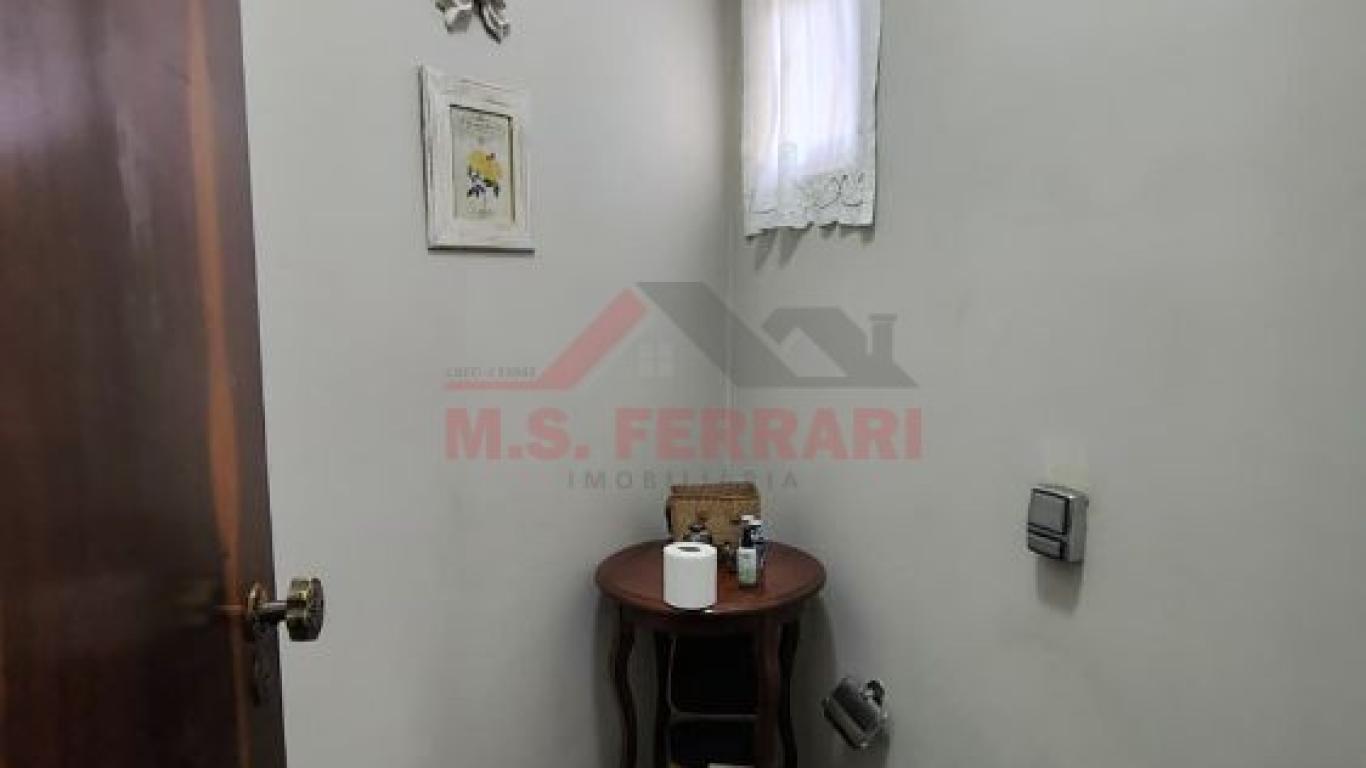 CASA NA Vila Palhares em Assis