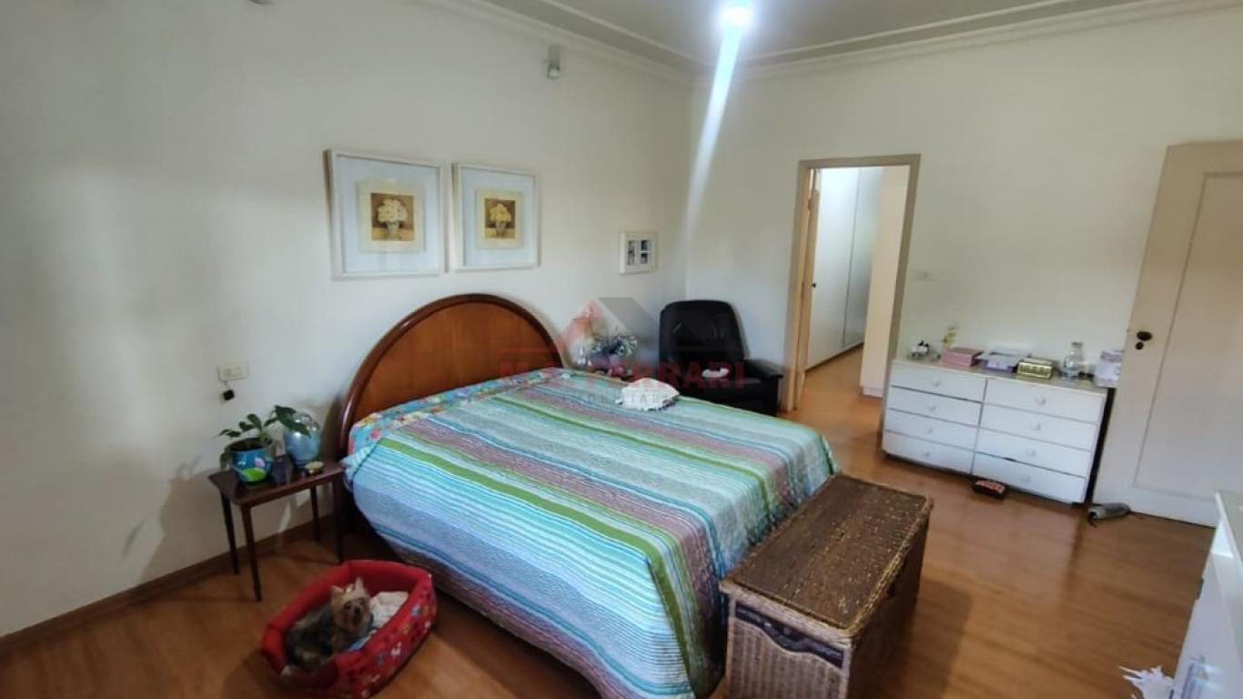CASA NA Vila Palhares em Assis