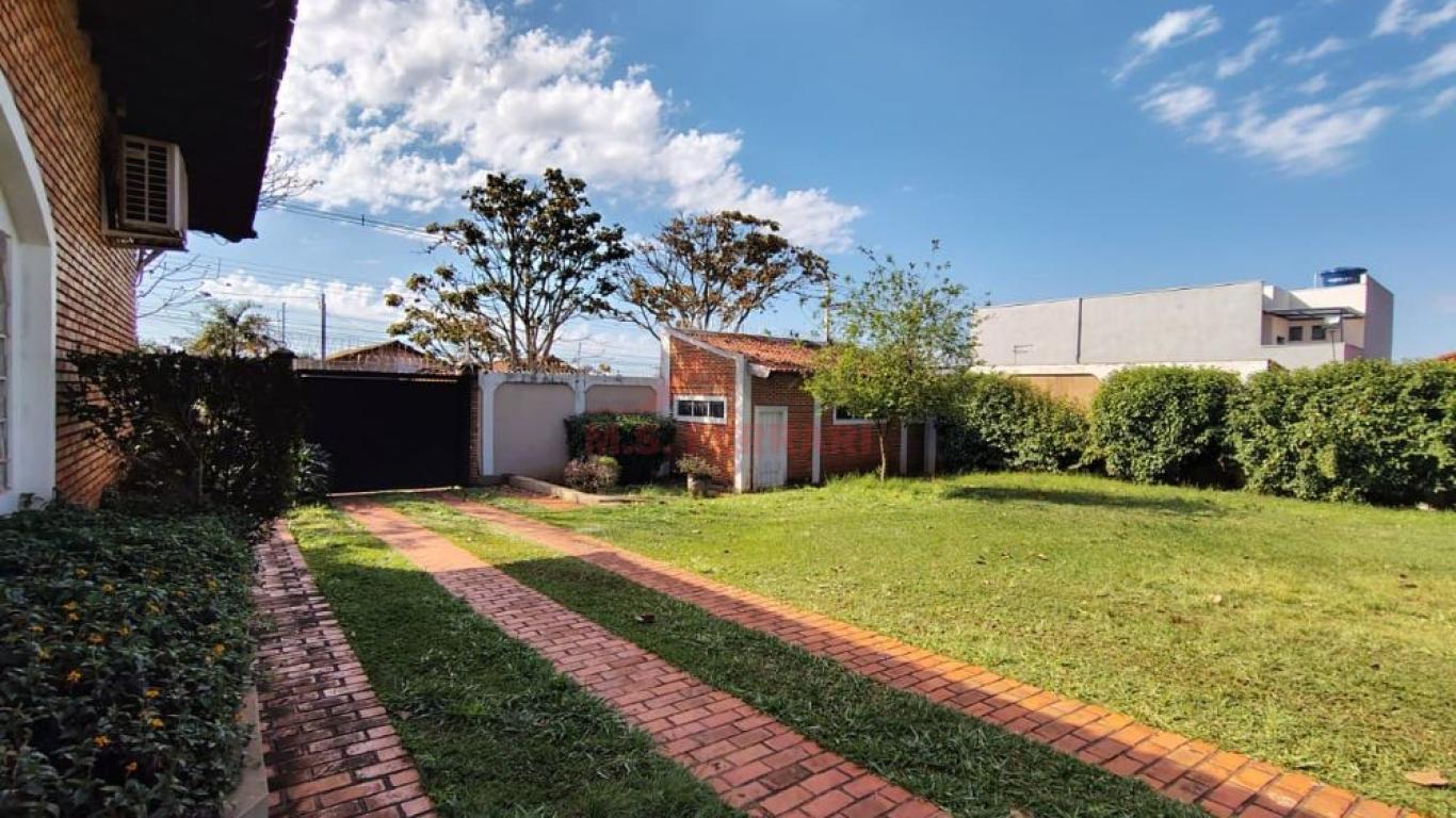 CASA NA Vila Palhares em Assis