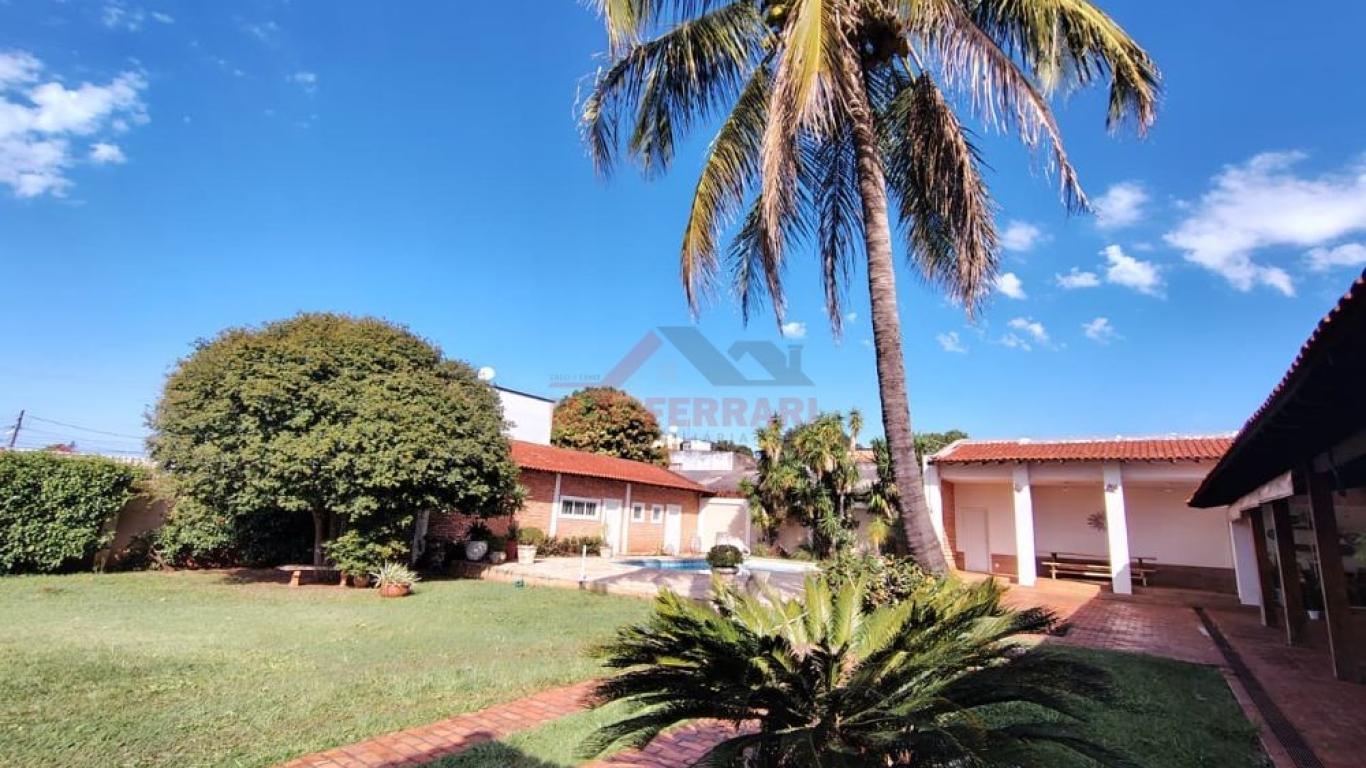 CASA NA Vila Palhares em Assis